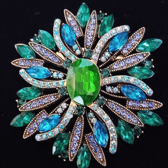 Jewelry - Gorgeous Blue/Green Rhinestone Brooch